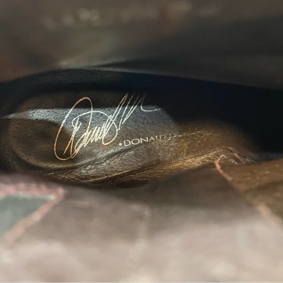 -DONALD J‎ PLINER BLACK LUCYA SIZE 6 KITTEN HEEL POINTED TOE BOOTIES - Picture 6 of 8